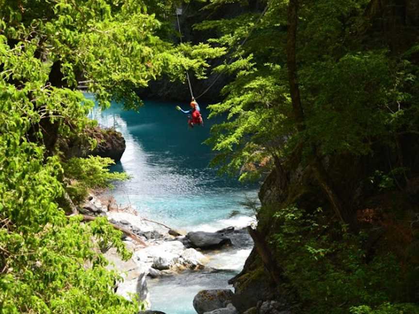 Paradise Ziplines, Tourist attractions in Glenorchy