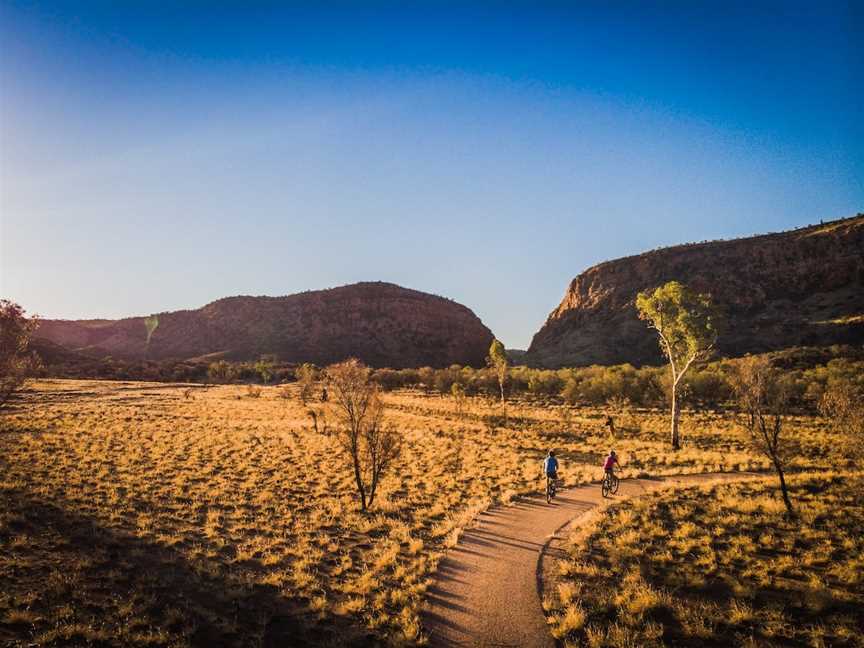Simpsons Gap Bicycle Path, Alice Springs, NT