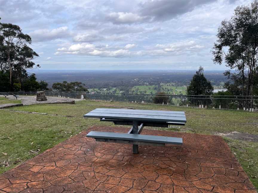 Hawkesbury lookout, Hawkesbury Heights, NSW