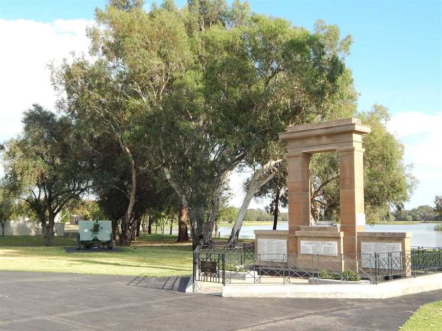 Memorial Park and Garden, Jerilderie, NSW