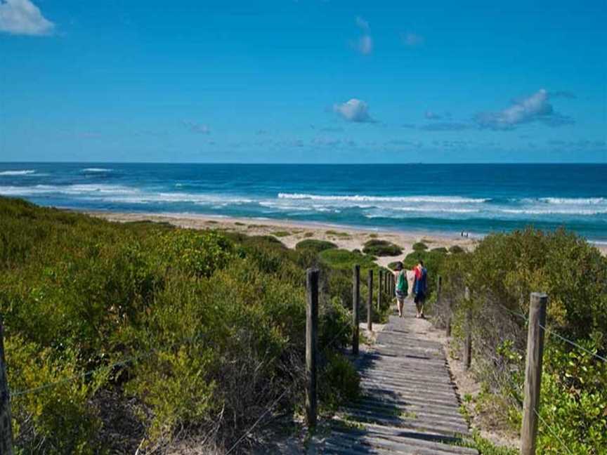 Pelican Beach Road lookout, Magenta, NSW