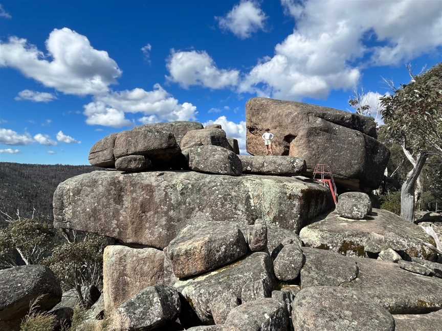 Square Rock, Tharwa, ACT