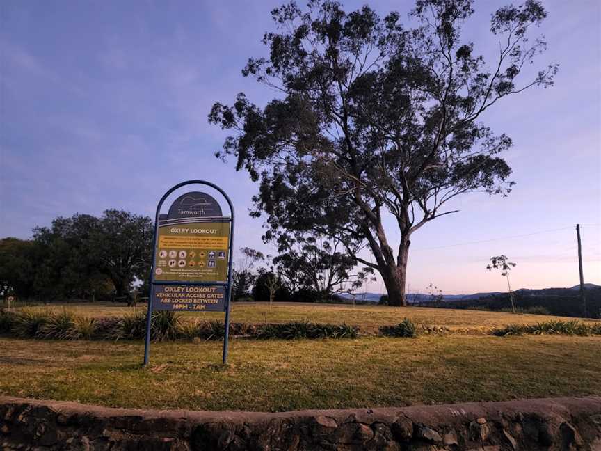 Oxley Scenic Lookout, East Tamworth, NSW