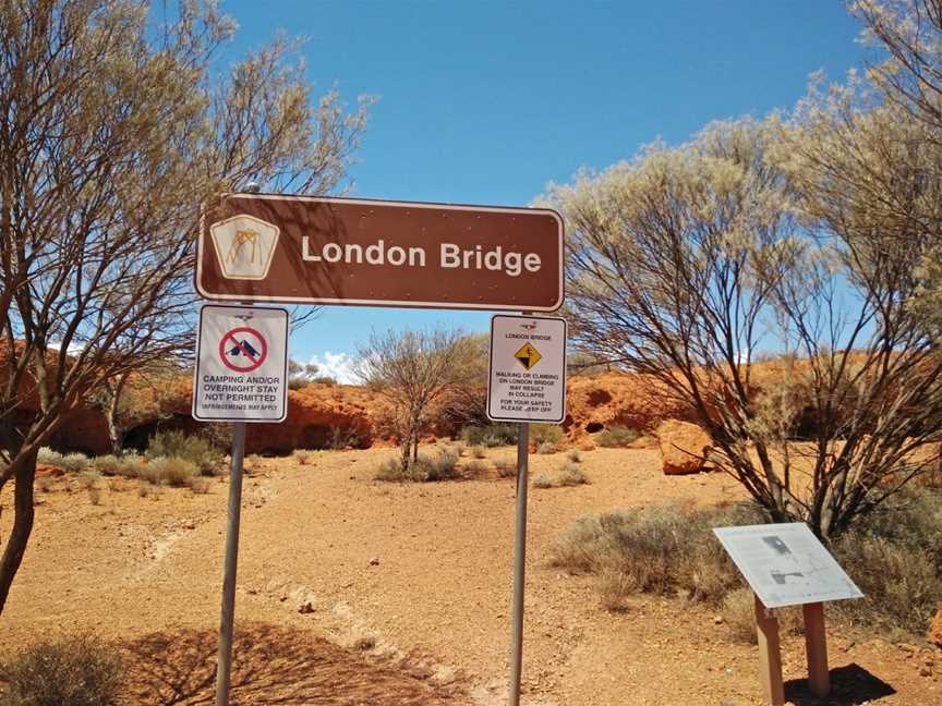 London Bridge, Sandstone, WA