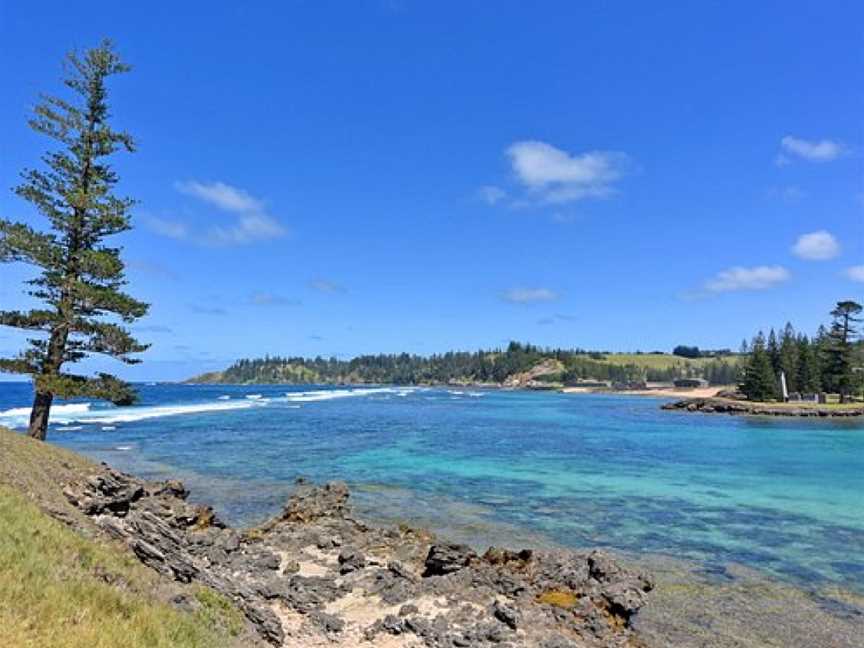 Lone Pine, Norfolk Island, AIT