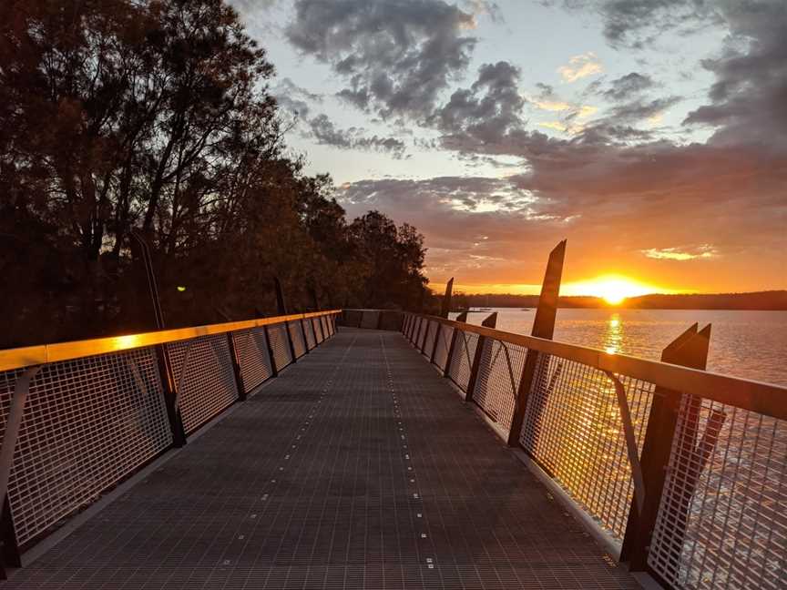 Red Bluff Boardwalk, Booragul, NSW