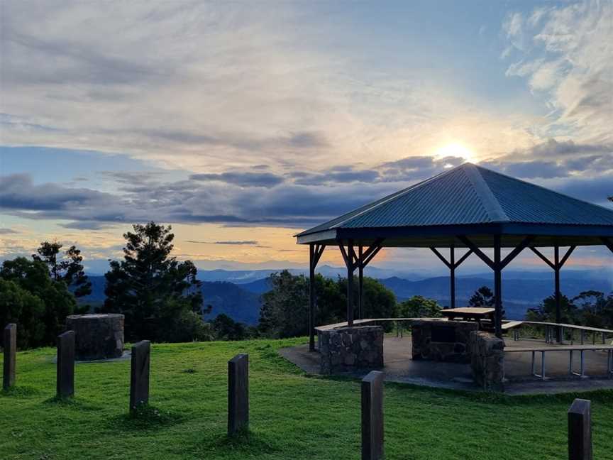 Kamarun Lookout, Cainbable, QLD