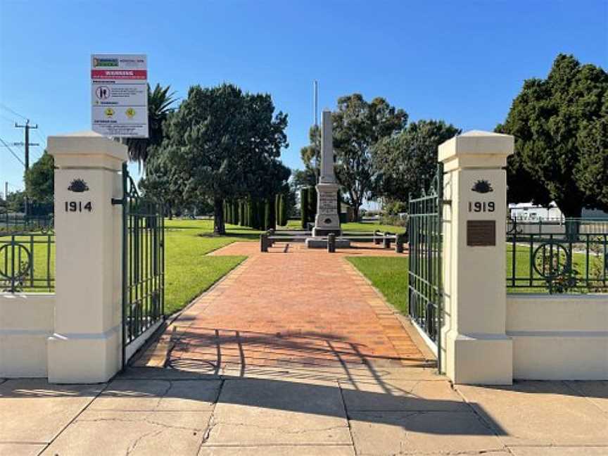 Finley Memorial Park, Finley, NSW
