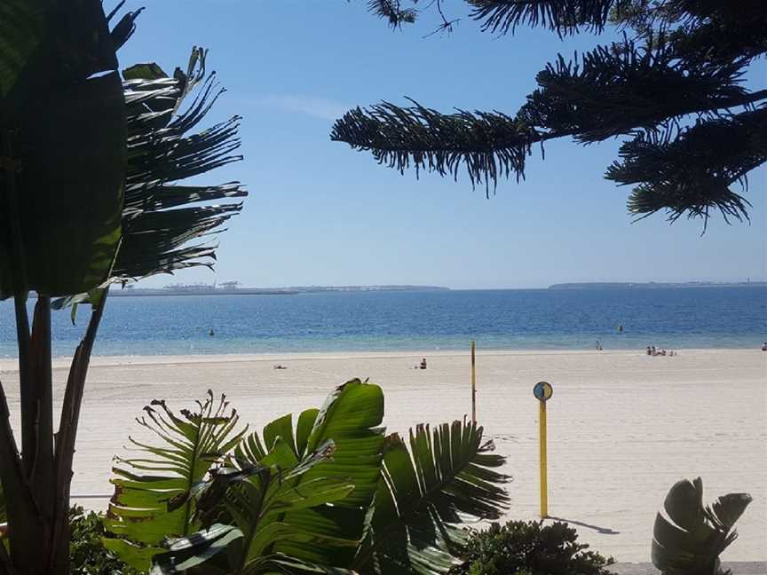 Lady Robinsons Beach, Sans Souci, NSW