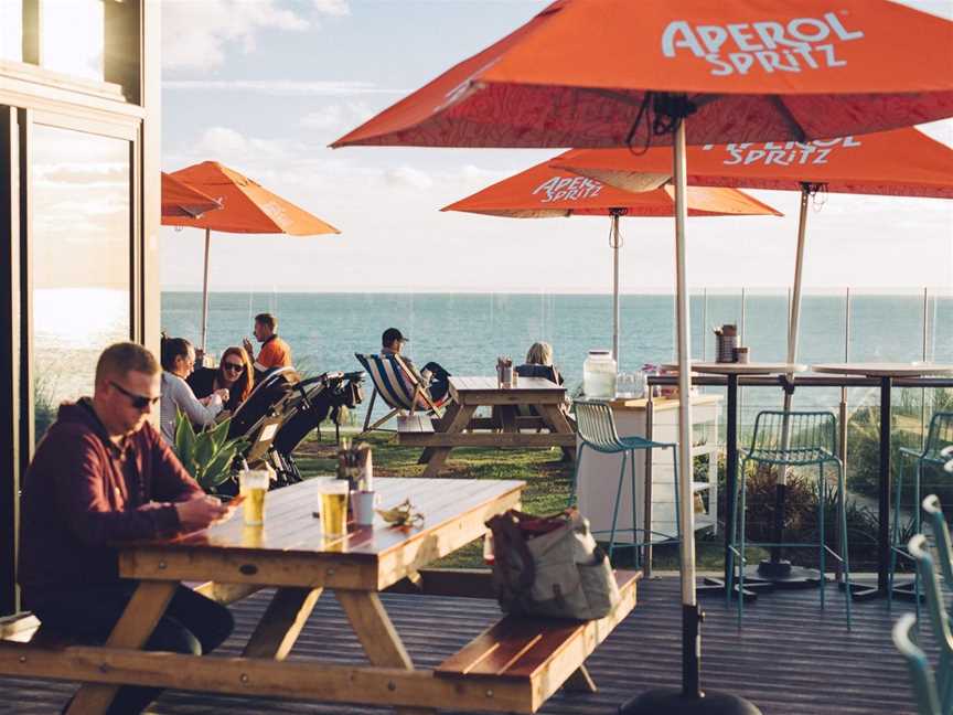 The Amberton Beach Bar and Kitchen, Food & drink in Eglinton