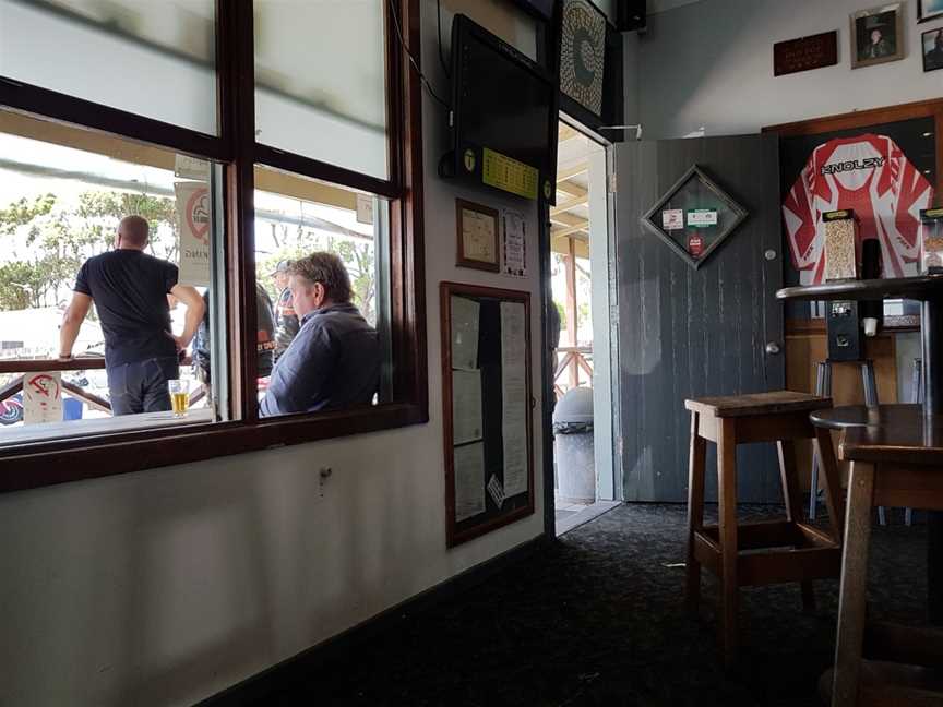 Catho Pub ("Catherine Hill Bay Hotel"), Catherine Hill Bay, NSW