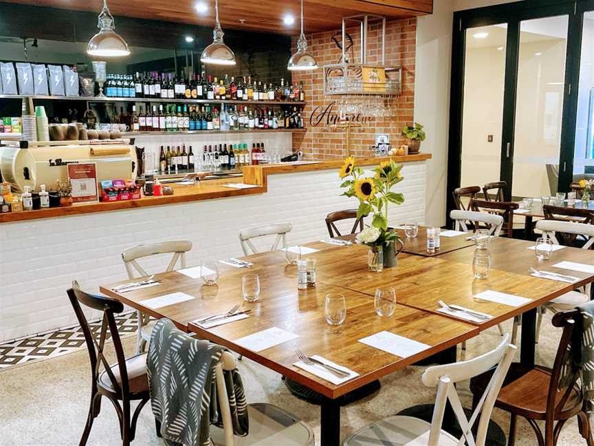 Amaretto Café Restaurant Bar, Taringa, QLD