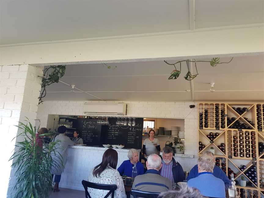 Lakeside Kiosk & Cafe, Nashdale, NSW