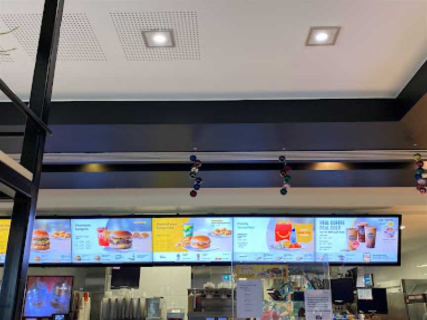 McDonald's Carnes Hill, Carnes Hill, NSW