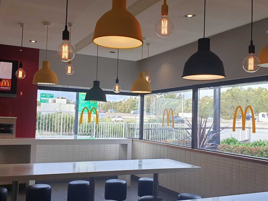 McDonald's General Holmes Drive, Mascot, NSW