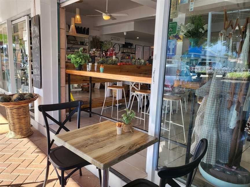 Temptations Coffee Lounge, Mossman, QLD