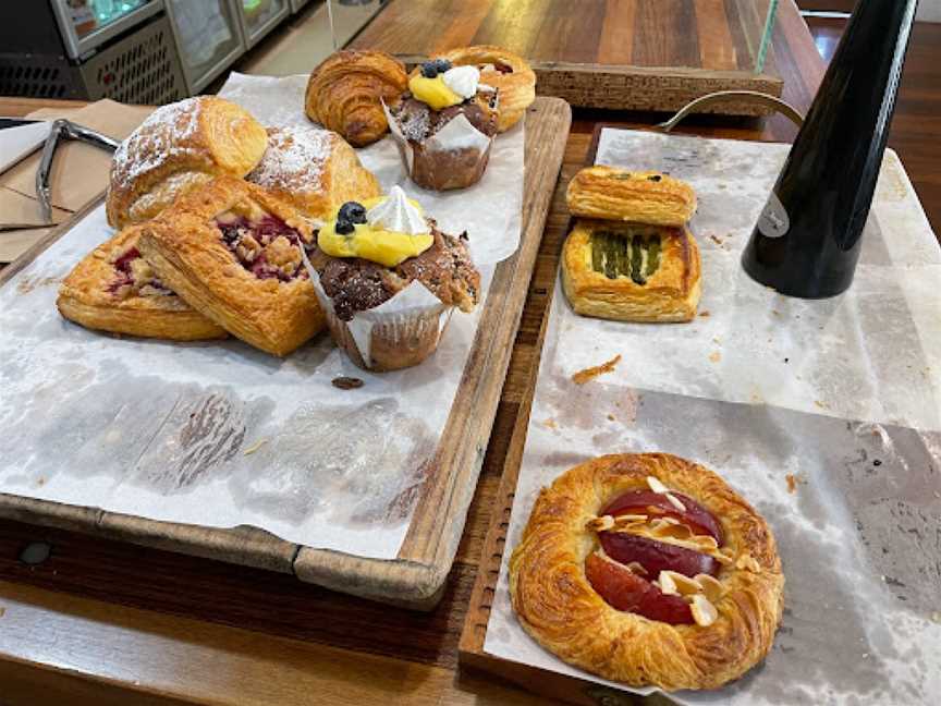 Woodward St Bakery, Whitfield, QLD