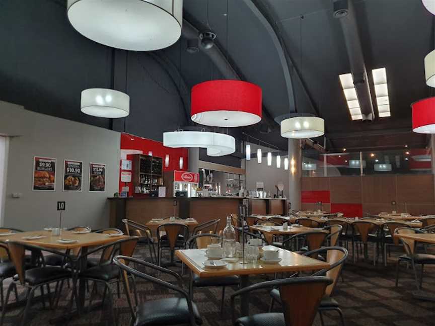 Colonnades Tavern, Noarlunga Centre, SA