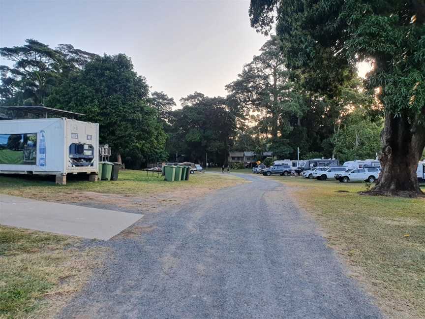 Lions Den Hotel, Rossville, QLD