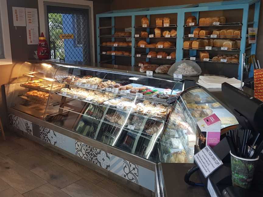 Breeze Cafe & Bakery, Innes Park, QLD