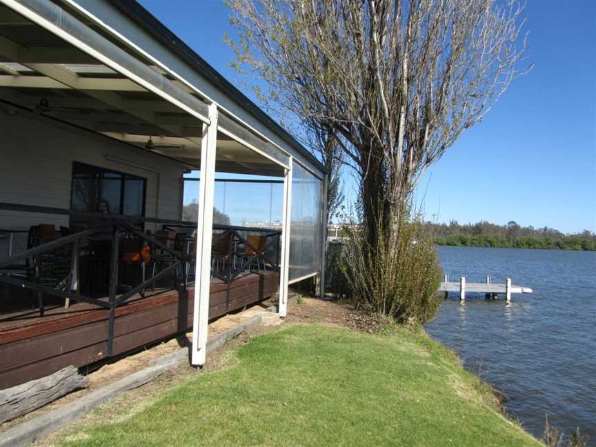 Lake Cafe & Deck, Yarrawonga, VIC