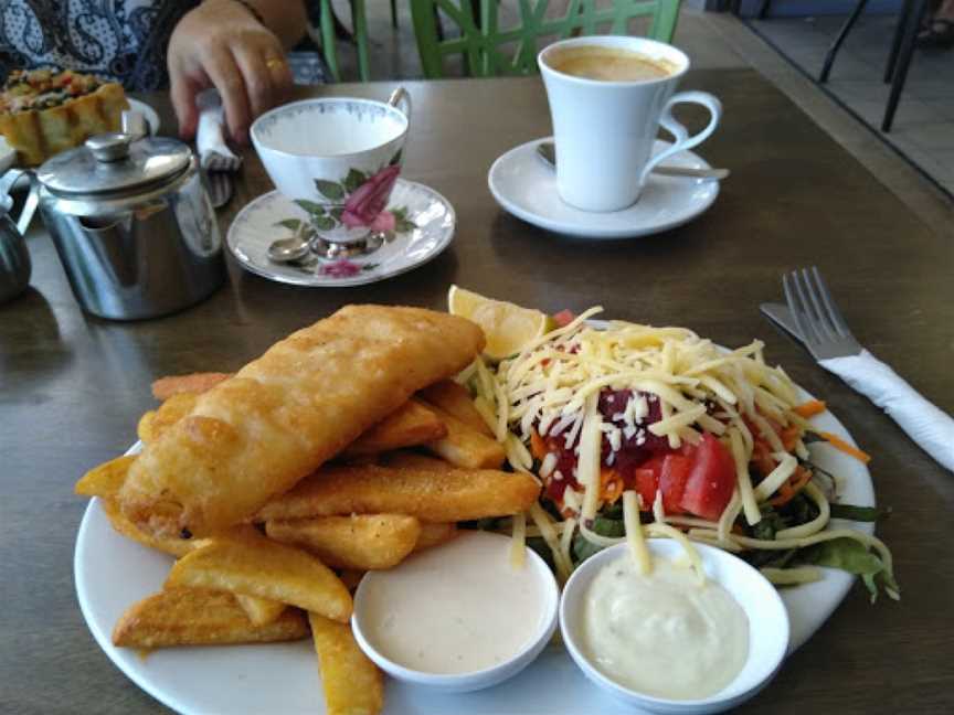 Lunch Box Cafe, Pialba, QLD