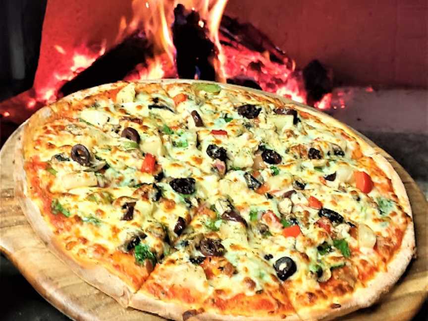The Red Pepper Wood Fired Pizzeria, Mooroobool, QLD