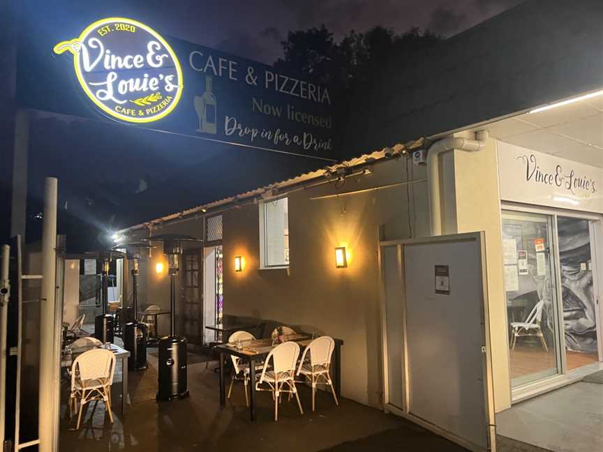 Vince & Louie's Café & Pizzeria, Everton Hills, QLD