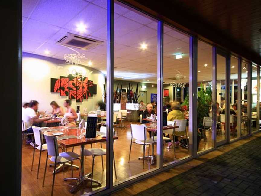 The Cray Seafood and Grill Restaurant, Food & drink in Belmont