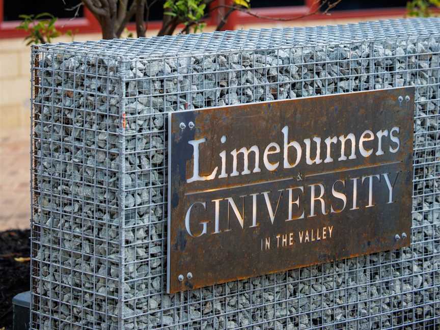 Limeburners and Giniversity in the Valley, Food & drink in Herne Hill