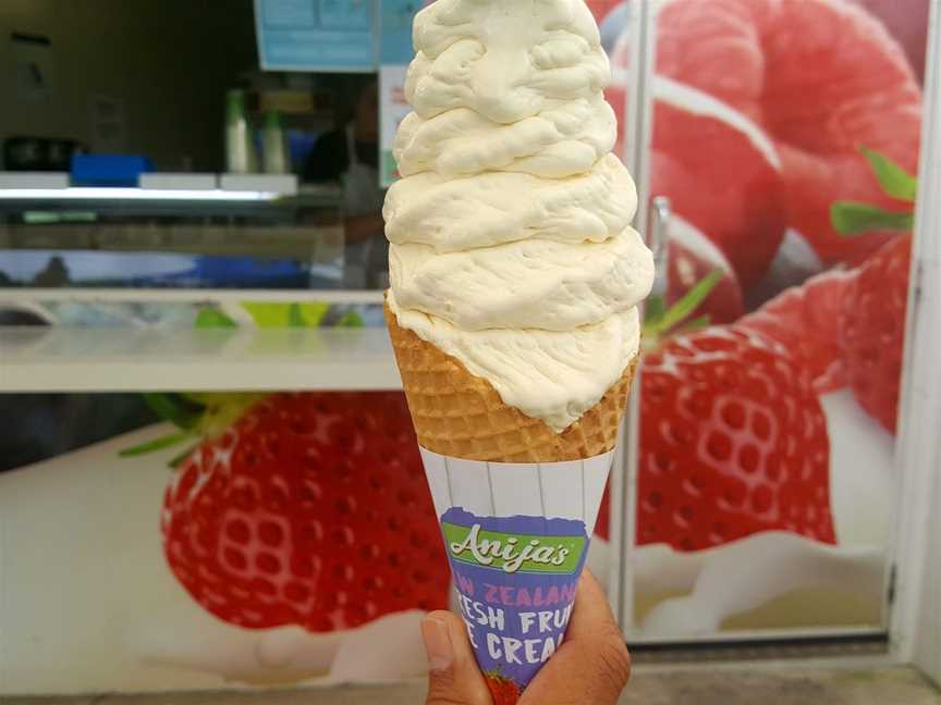 Anijas Fresh Fruit Ice Cream, Henderson, New Zealand