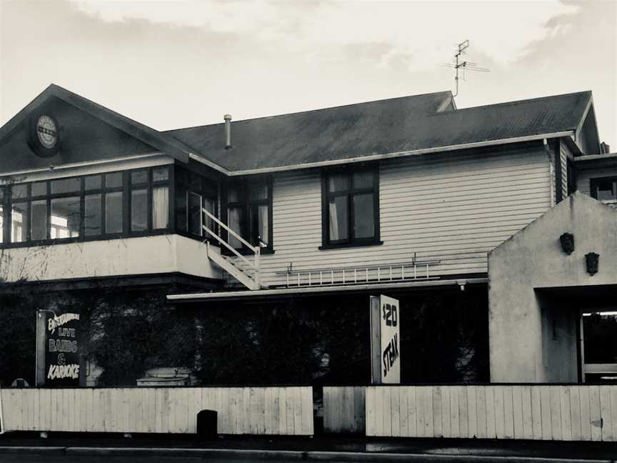Armadillos Restaurant and Islington Tavern, Islington, New Zealand