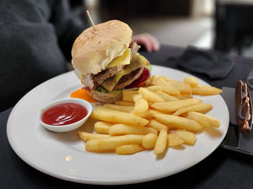 Caroline's Boatshed Bar and Eatery, Aramoho, New Zealand