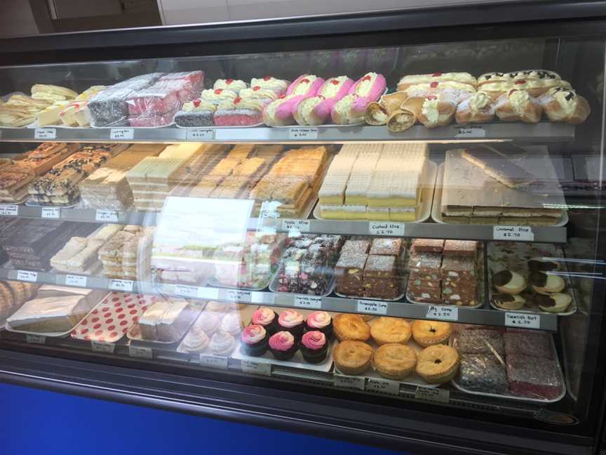 Century Bakery, Pirimai, New Zealand