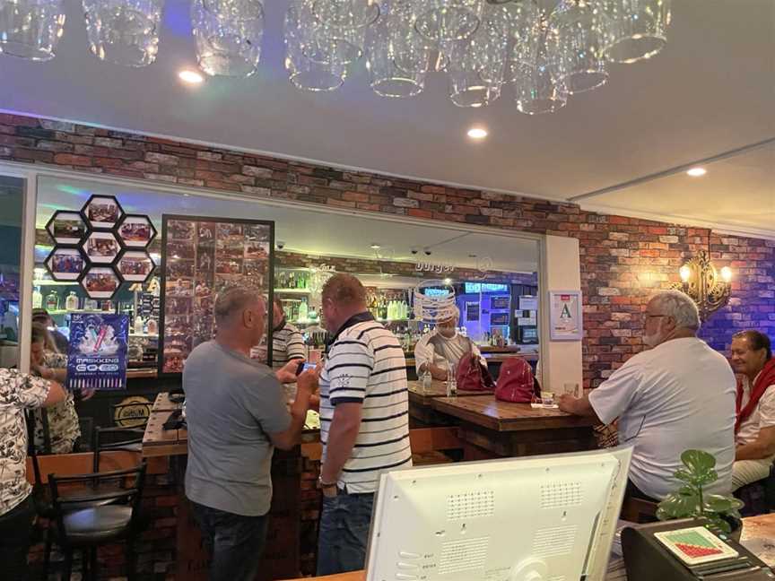 Creole's Bar & Eatery, Stanmore Bay, New Zealand