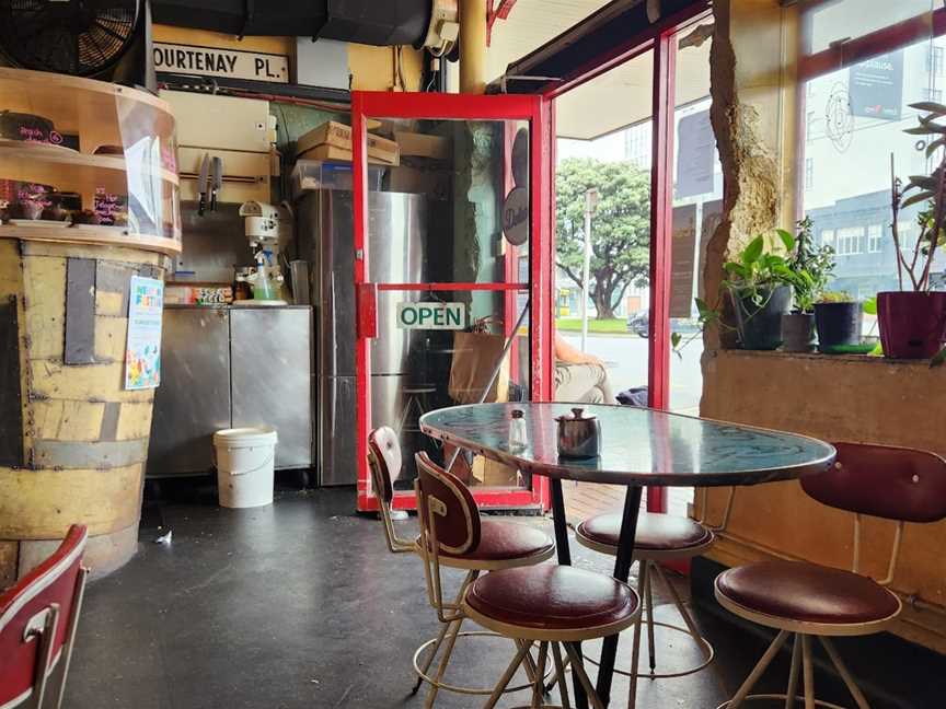 Deluxe Cafe, Mount Victoria, New Zealand