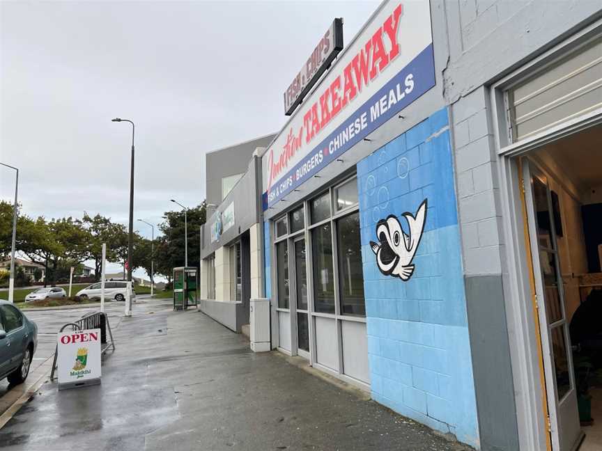 Junction Fish Supply, Holmes Hill, New Zealand