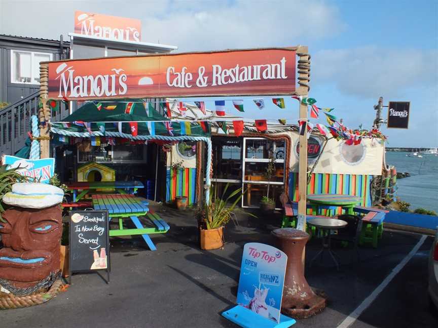 Manou's Waterfront Cafe & Restaurant, Port Taranaki, New Zealand