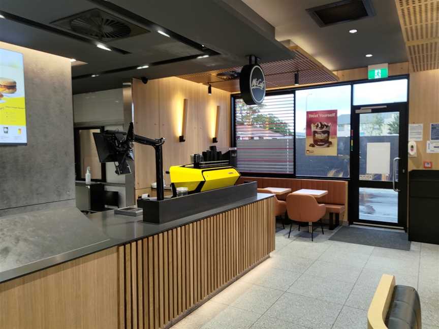 McDonald's Henderson, Henderson, New Zealand