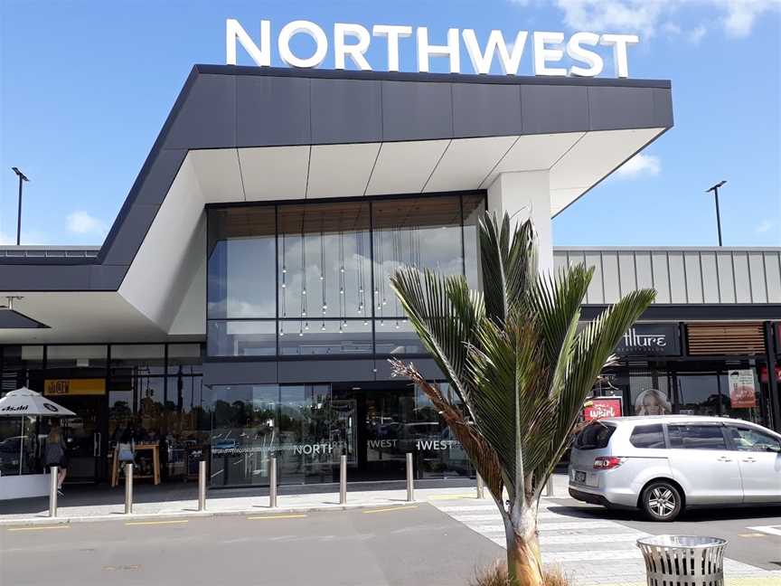 McDonald's Northwest Mall, Massey, New Zealand