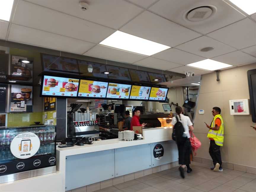 McDonald's PT CHEVALIER, Point Chevalier, New Zealand