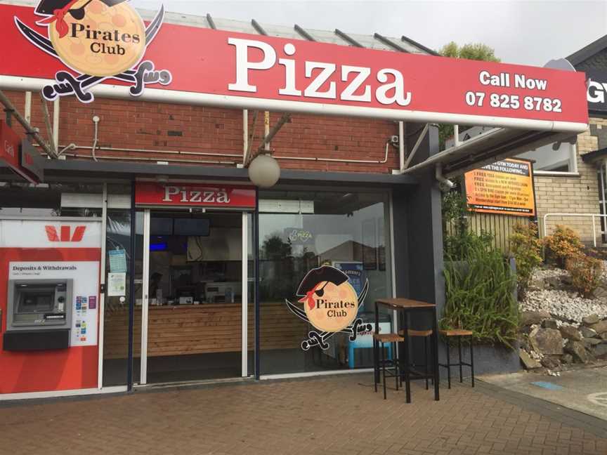 Pirate Pizza, Raglan, New Zealand