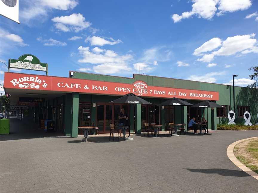 Ronnie's Cafe & Bakery, Otorohanga, New Zealand