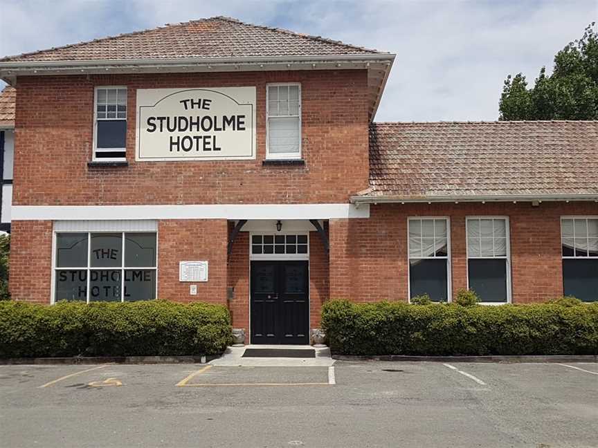 Studholme Hotel - Restaurant & Accommodation, Waimate, New Zealand