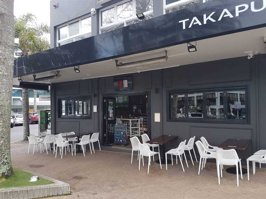 Takapuna Bar, Auckland, New Zealand