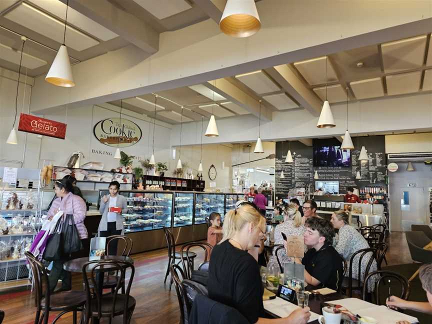 Ten O'clock Cookie Bakery Cafe, Masterton, New Zealand