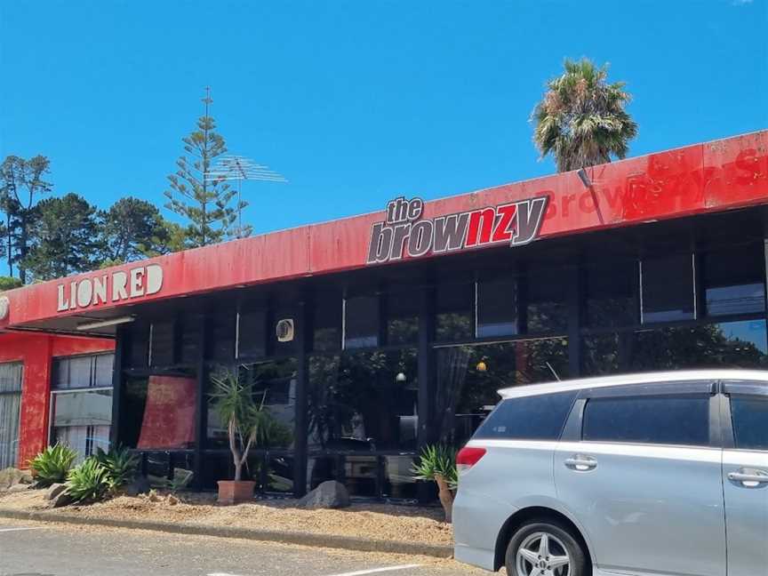 The Brownzy Sports Bar, Browns Bay, New Zealand