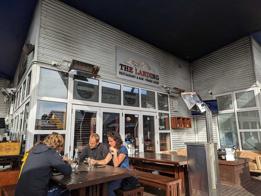 The Landing Restaurant & Bar, Waiau, New Zealand