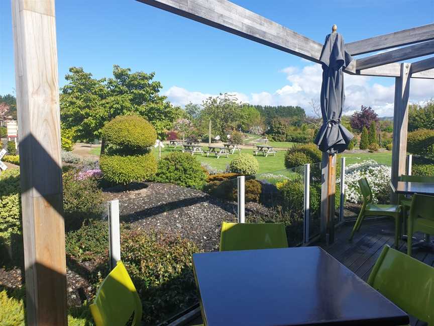 Topiary Café, Fairfield, New Zealand