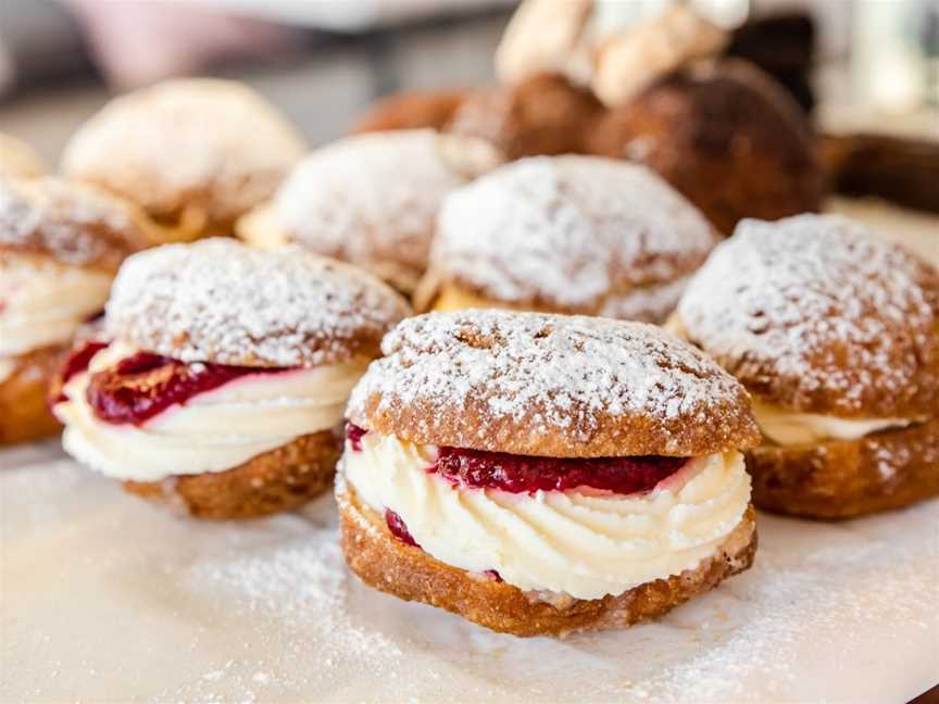 Wen & Yen Bakery, Rosedale, New Zealand